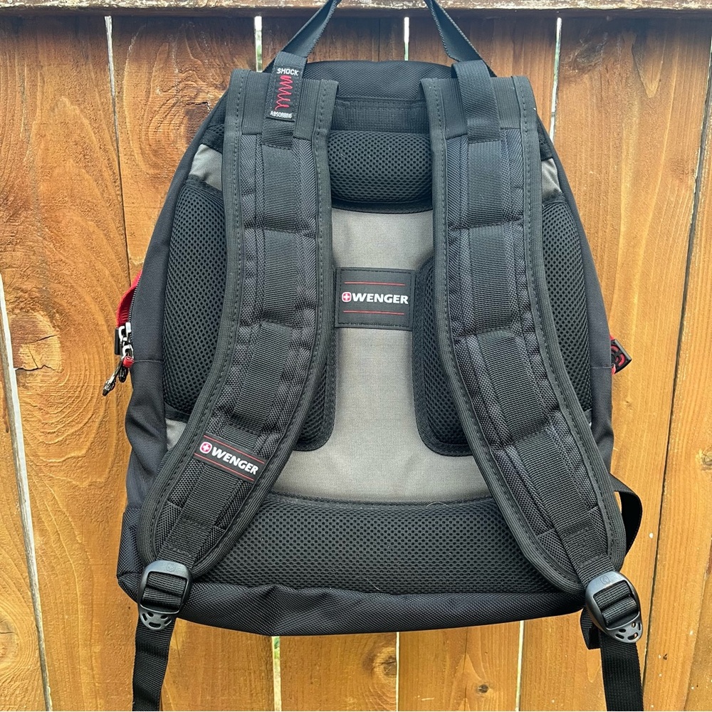 Wenger Maxxum Laptop Backpack, Fits 16 Inch Laptop, Black/Red - Picture 3 of 9